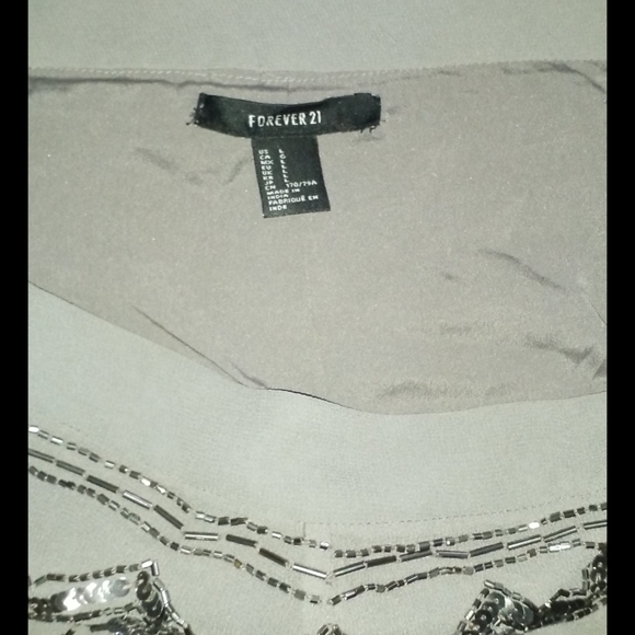 Women casual shorts - Picture 3 of 6